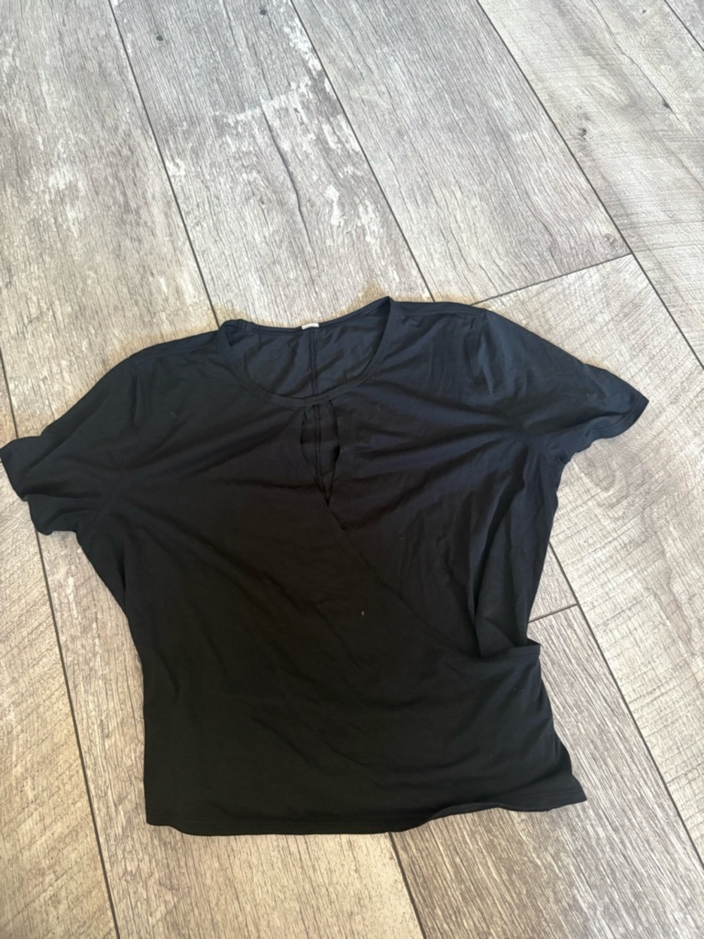 Lululemon workout tee
